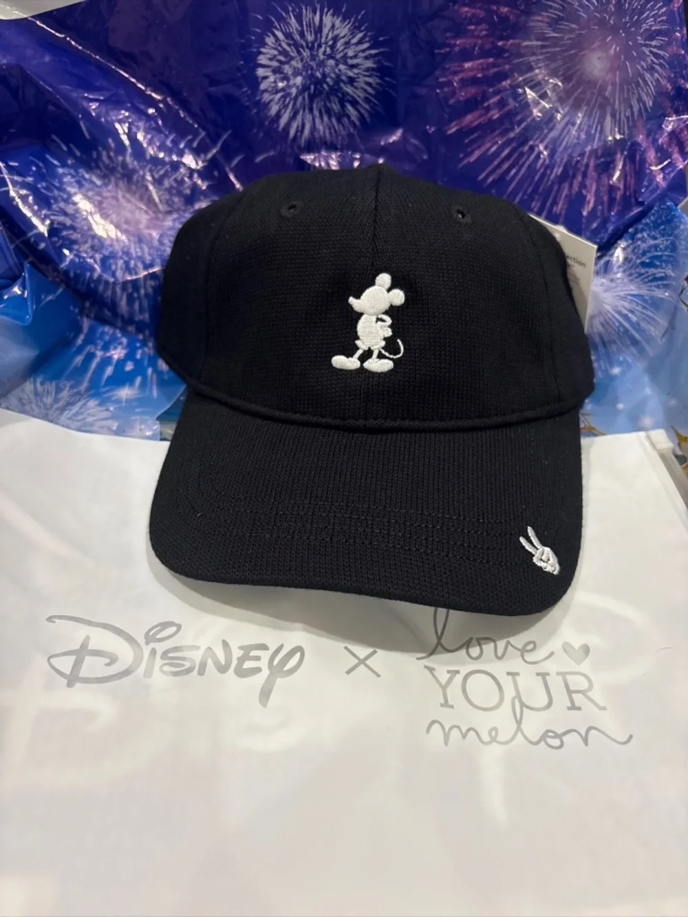 DISNEY X LOVE YOUR MELON Fit Knit Mickey Mouse Peace Ball Cap Hat With Bag NWT